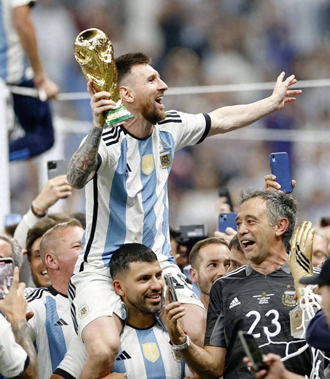 多特蒙德血洗国际米兰,梅西制霸全场 多特蒙德血洗国际米兰,梅西制霸全场