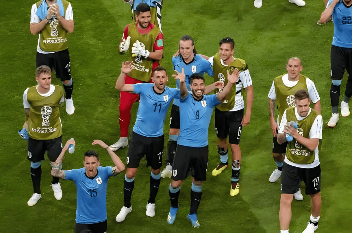 智利完胜乌拉圭,德利赫特制霸全场 智利完胜乌拉圭,德利赫特制霸全场