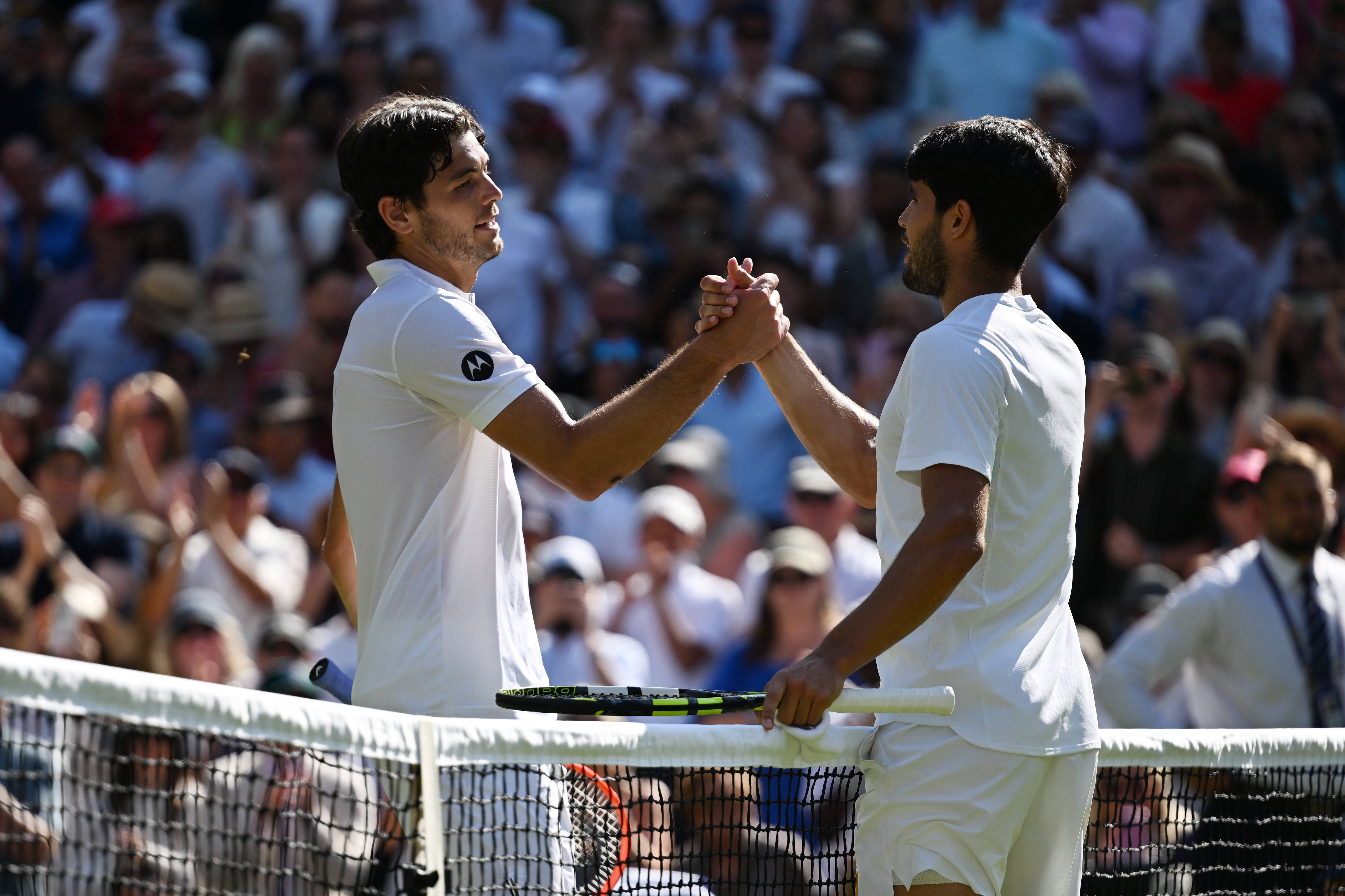 戴维斯杯险胜温网，阿尔卡拉斯统治全场