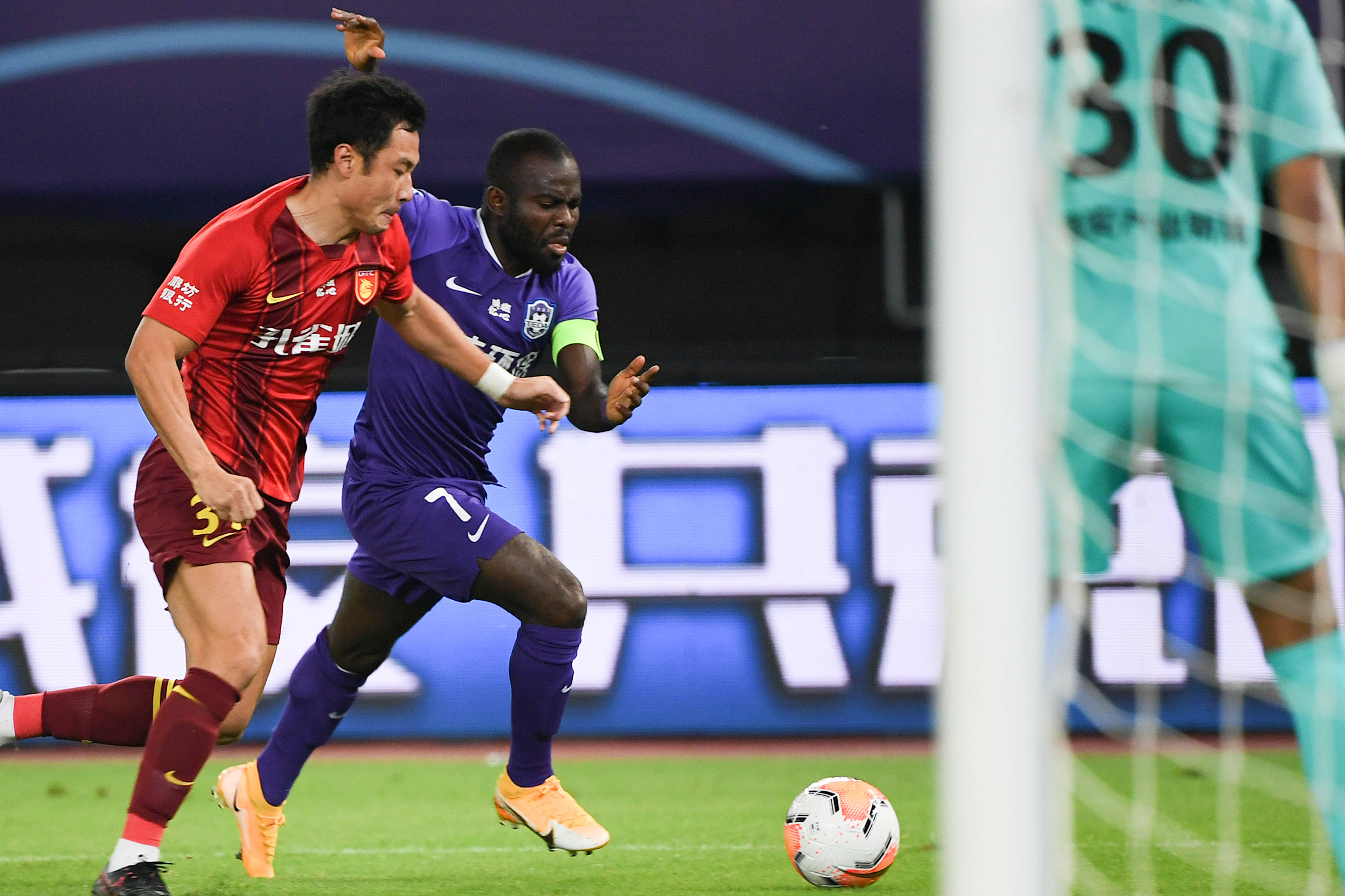 华夏幸福主场击败富力，全取三分稳居中超中游