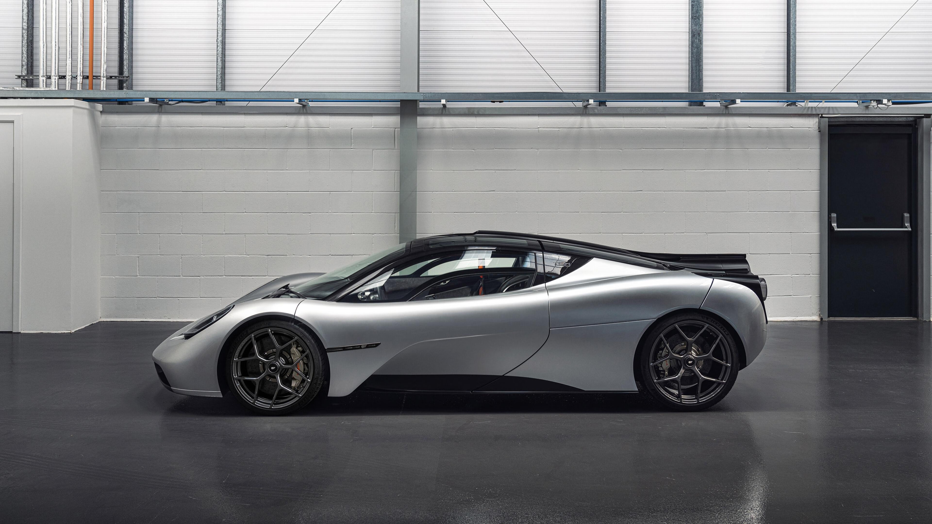 德意志战车破晓，马琳惊艳四座，欧洲女足新王加冕