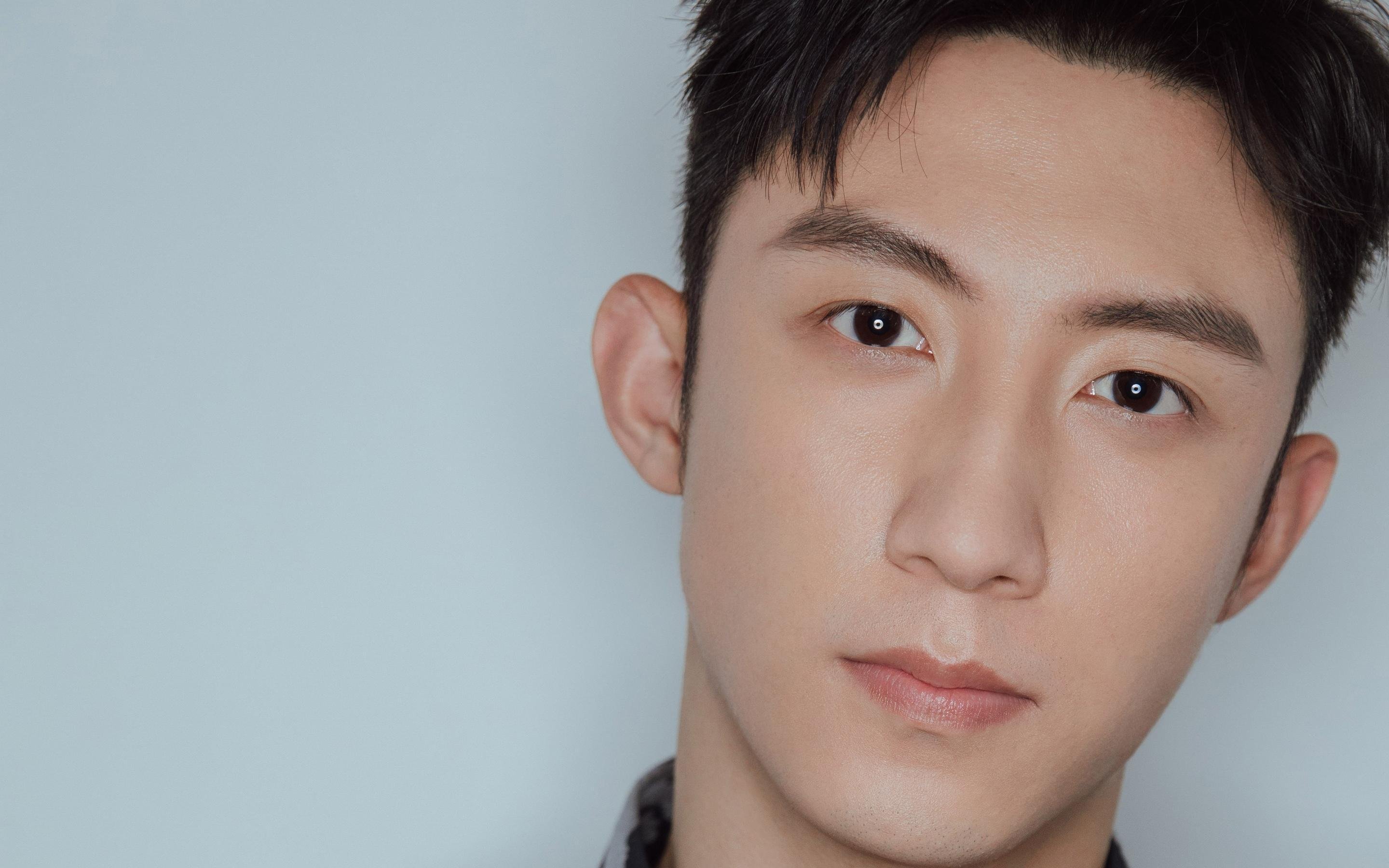 双城记,雄鹿攻克骑士铁阵,戴维斯跨洋接管国家德比