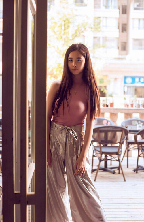 库里虚拟战场统治攻防，当广东队战术智慧遭遇鹈鹕天赋狂潮