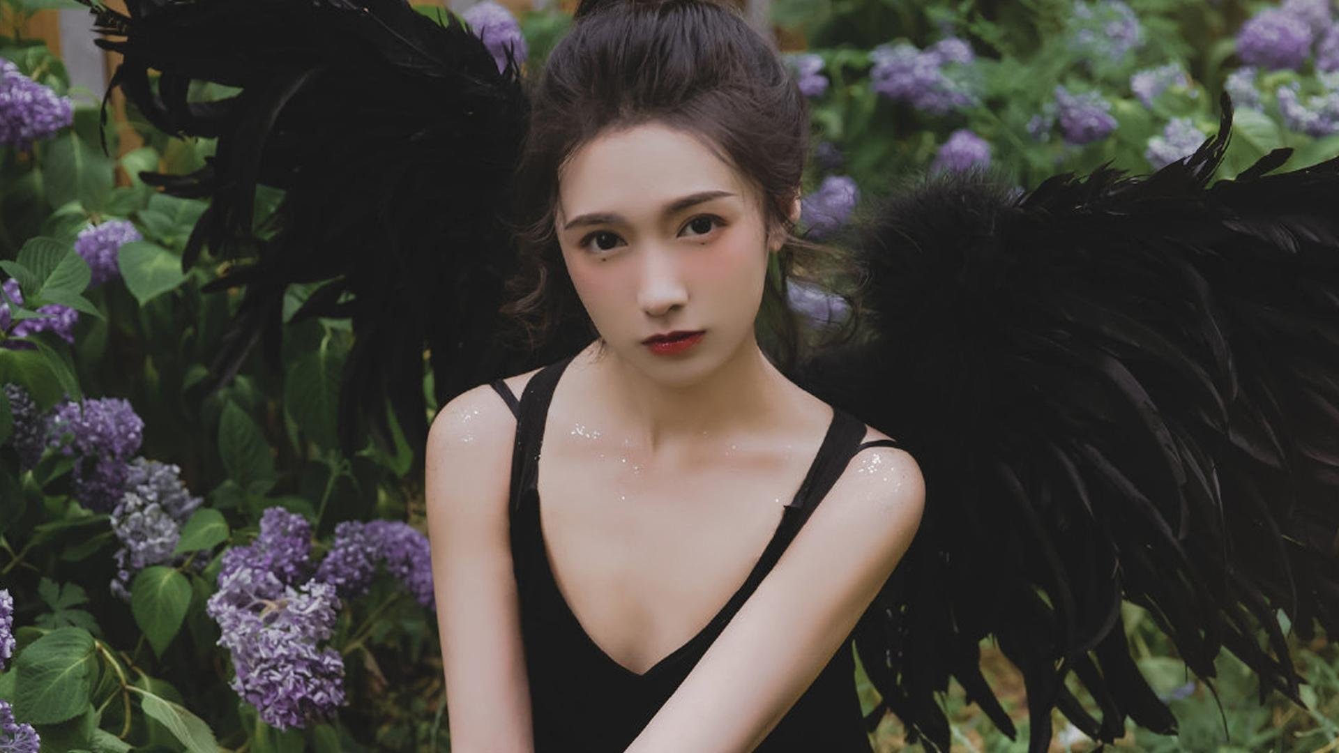 首先，扩展思维，拟定标题